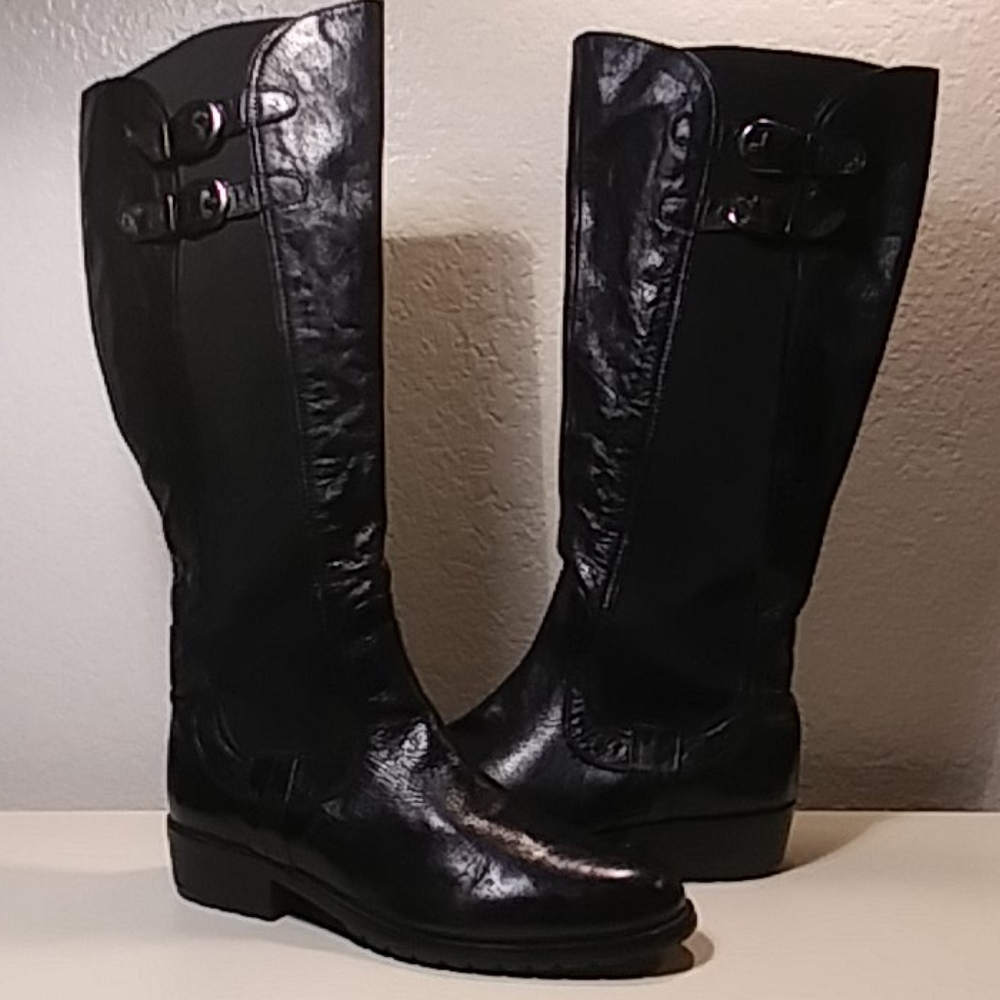Miz Mooz Leather Riders